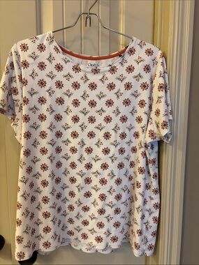 croft & barrow White Tee with Rust Floral Print